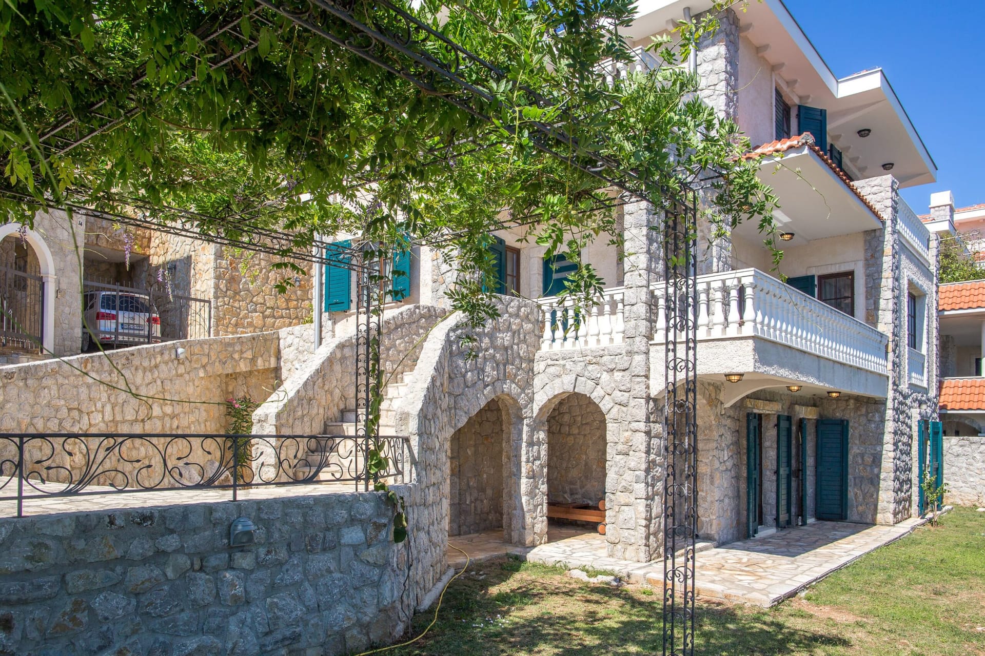 Photo of the property — Villas in Kostanica