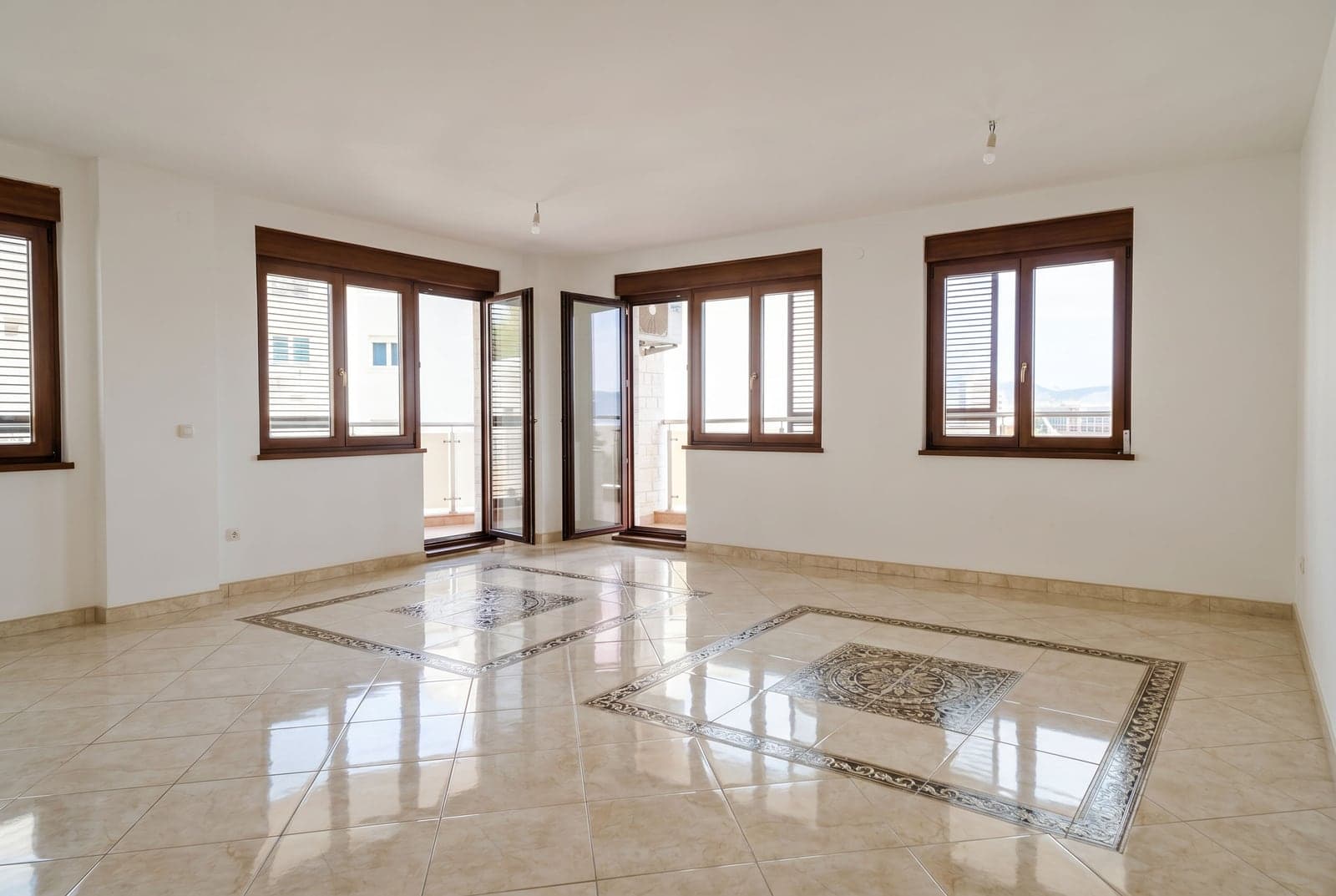 Apartment in Becici #2756