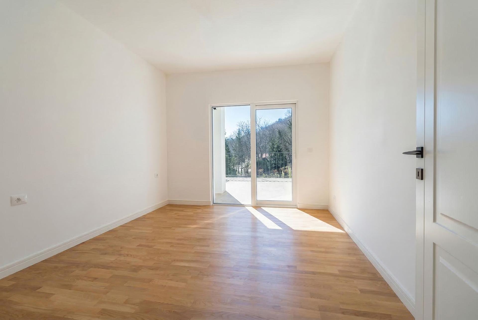 Apartment in Sutomore No. 2556