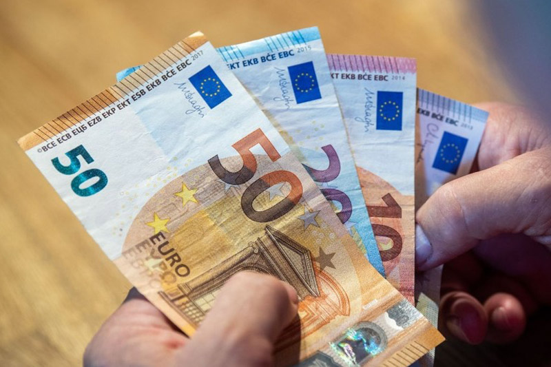 Where in Montenegro Are the Highest Salaries: An Analysis by Region and Industry