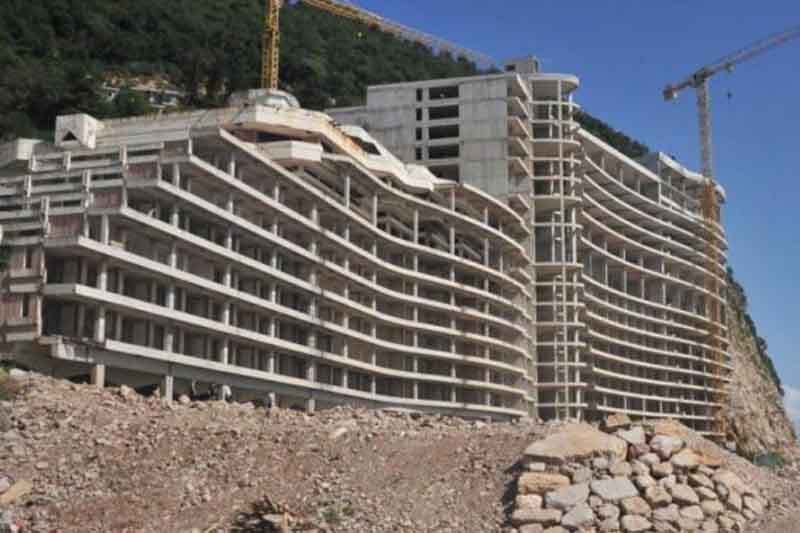 Hilton Expressed Interest in the Unfinished Hotel in Perazića Do (Petrovac)