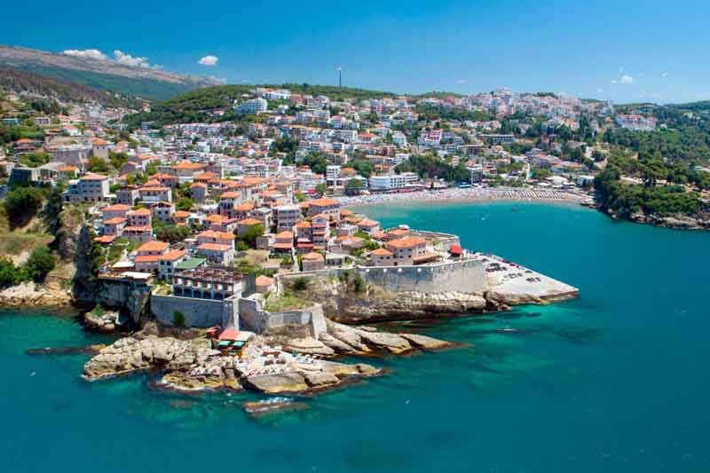 A Kotor company has officially taken ownership of the land of the former Galeb Hotel