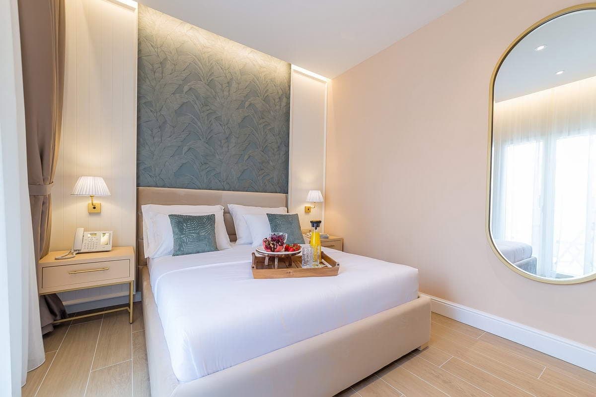 Hotel in the center of Budva No. 2267