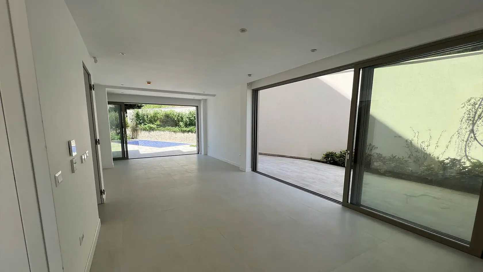 Residential Complex in Tivat No. 2238