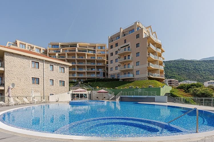 Apartment in Bečići No. 2223