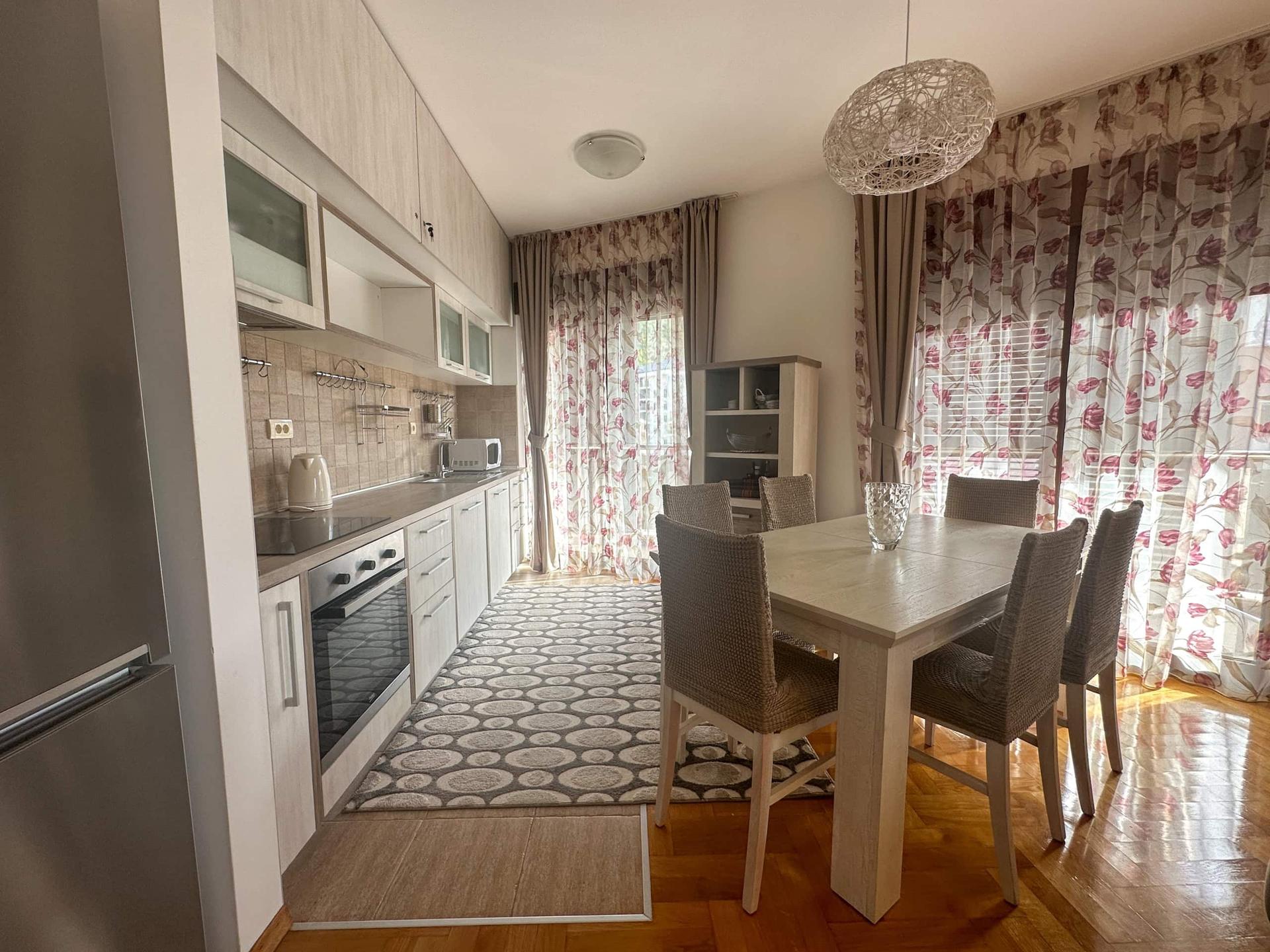 Apartment in Bečići No. 2189