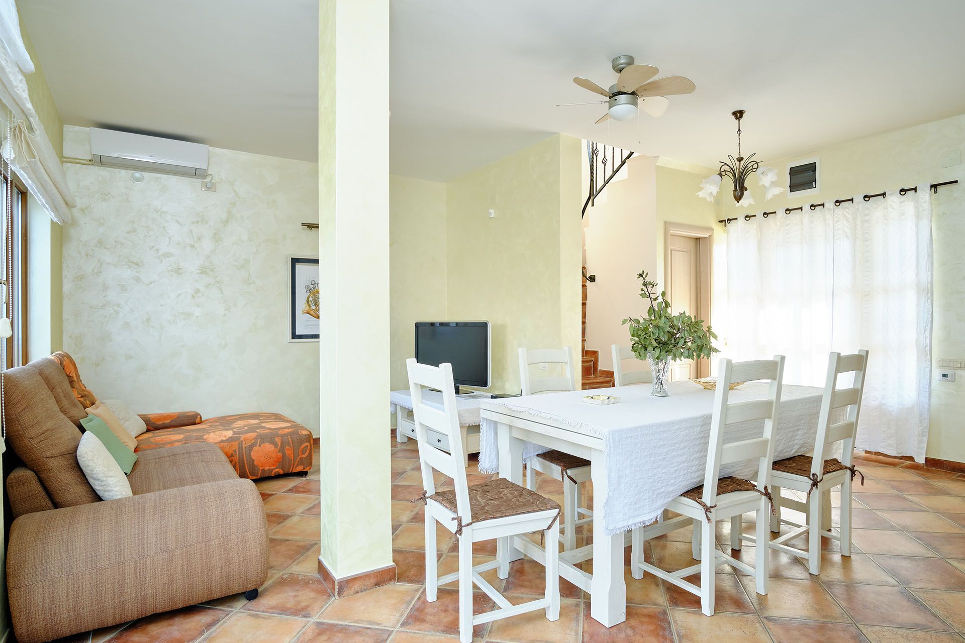 Living room — Houses in Bigovo