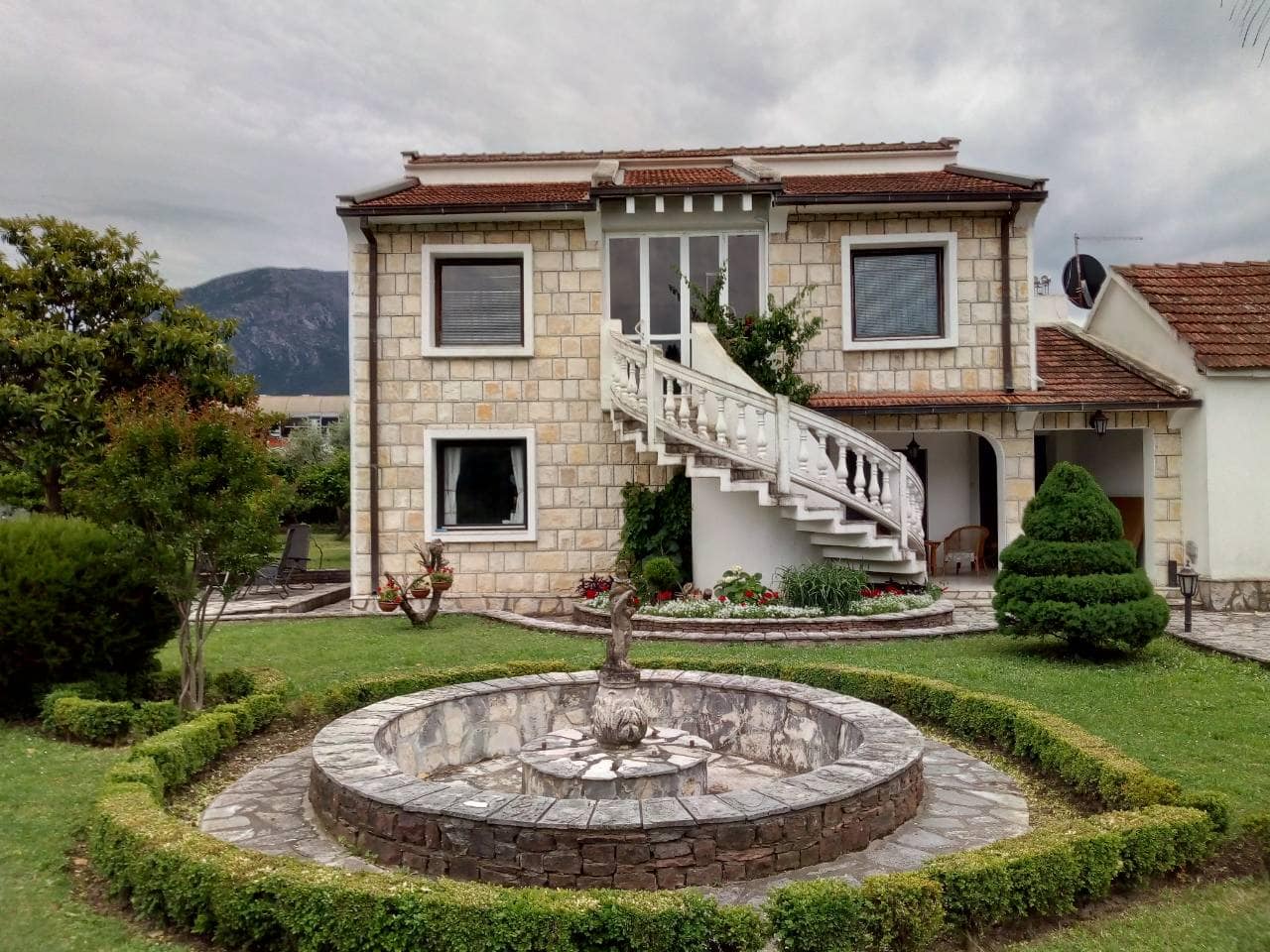 House in Bar No. 1816