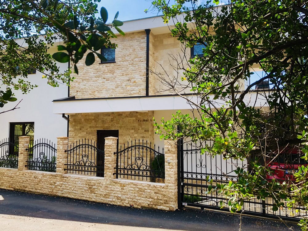 House in Dobra Voda No. 1811
