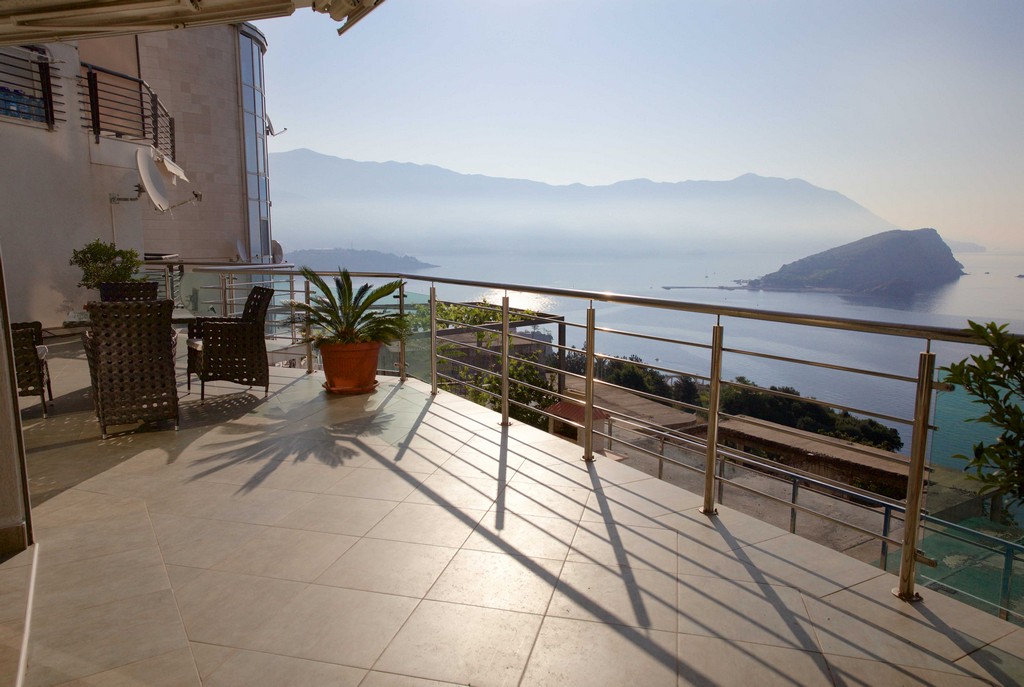 Photo of the property — Houses in Budva