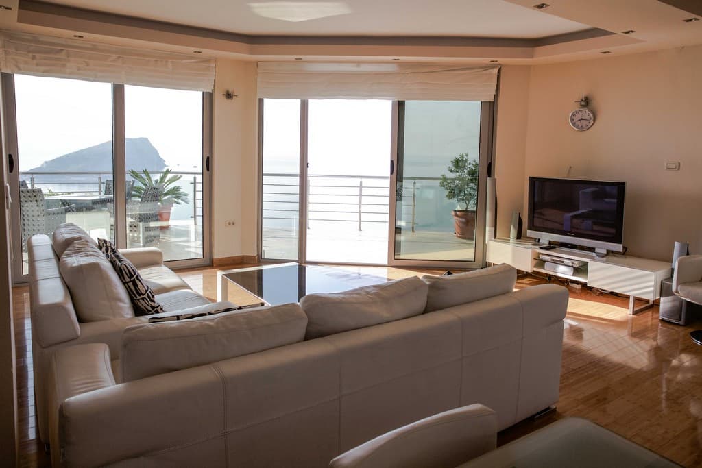 Townhouse in Budva No. 1705