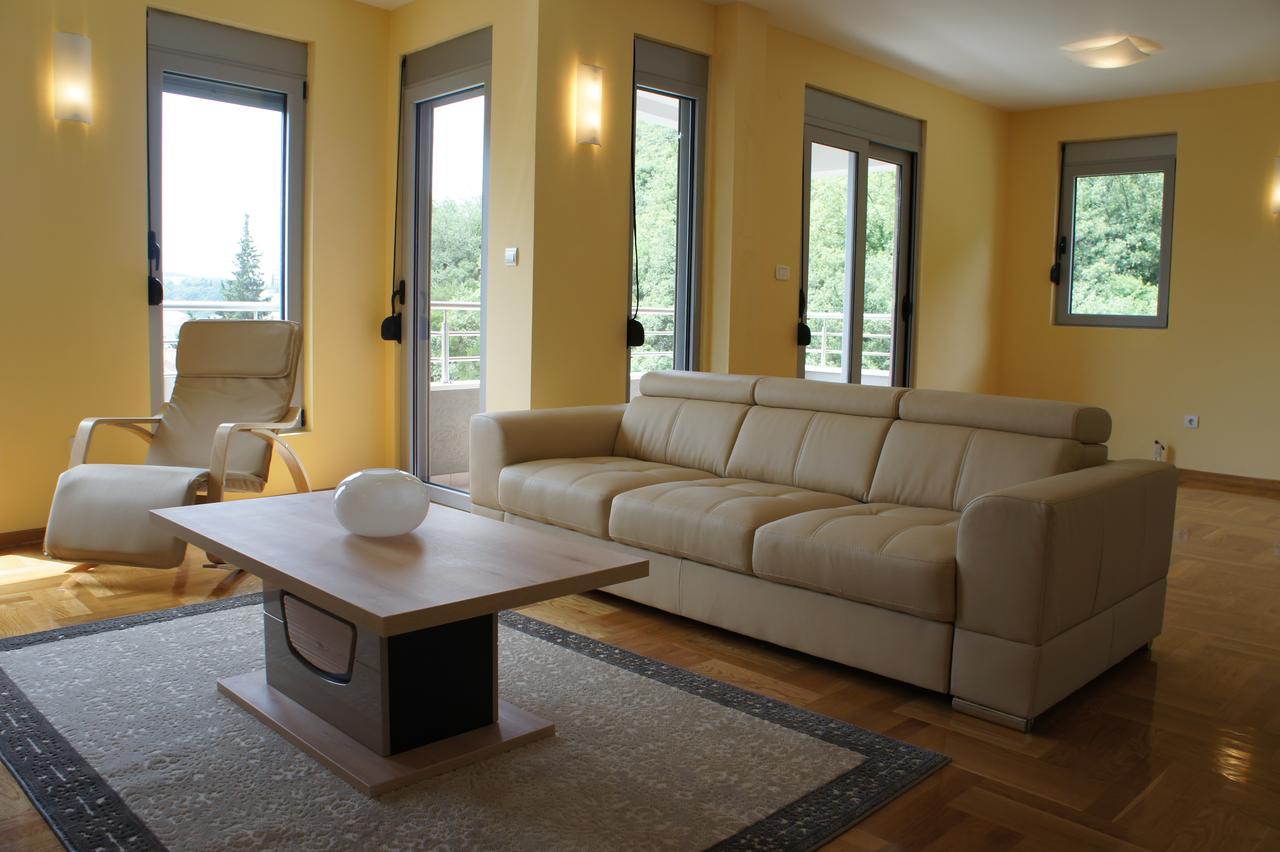 Living room — Apartments in Becici