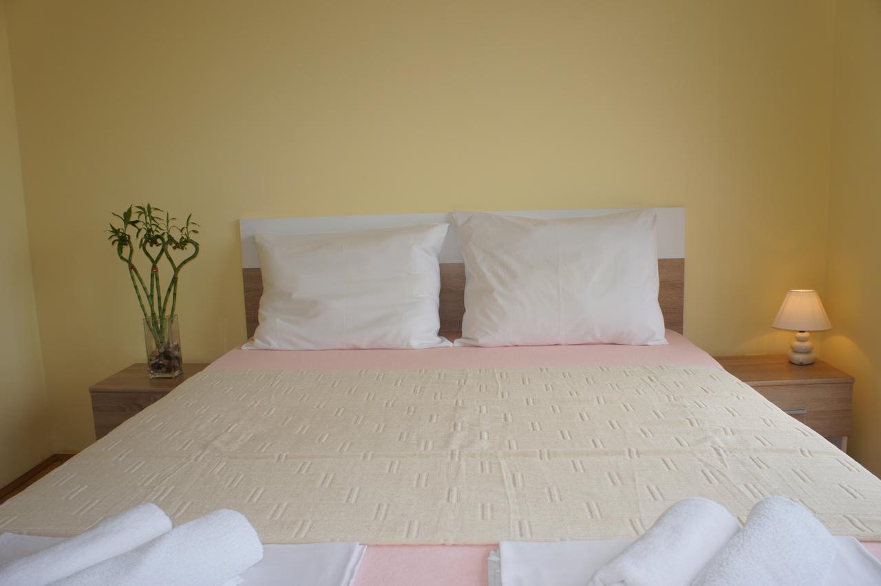 Bedroom — Apartments in Bečići