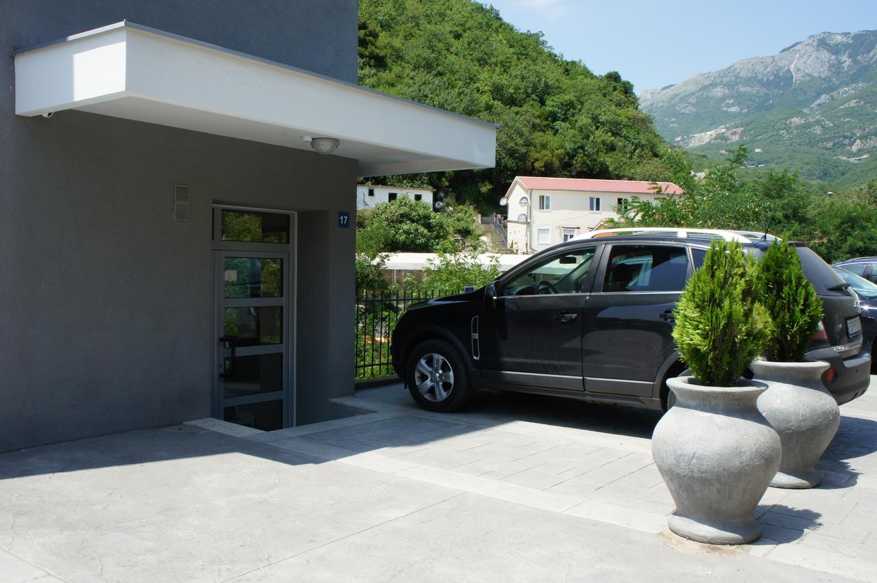 Exterior view — Apartments in Bečići