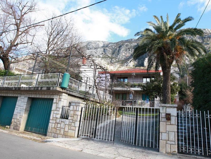 House in Dobrota No. 538