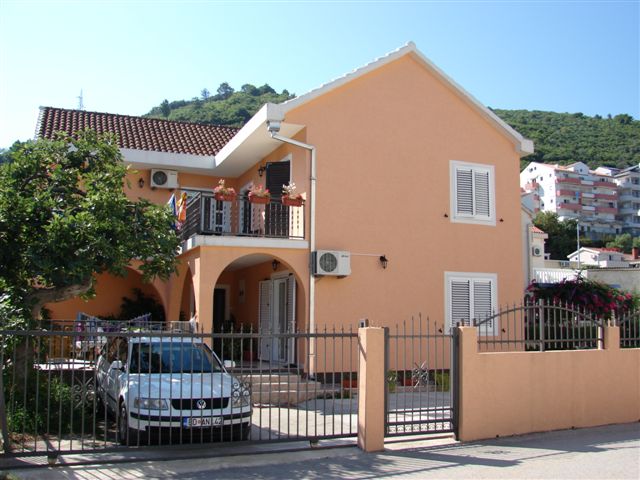 House in Budva No. 375
