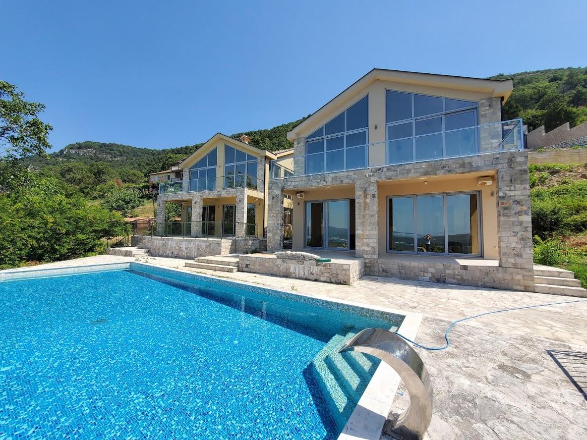 Houses near Tivat №262