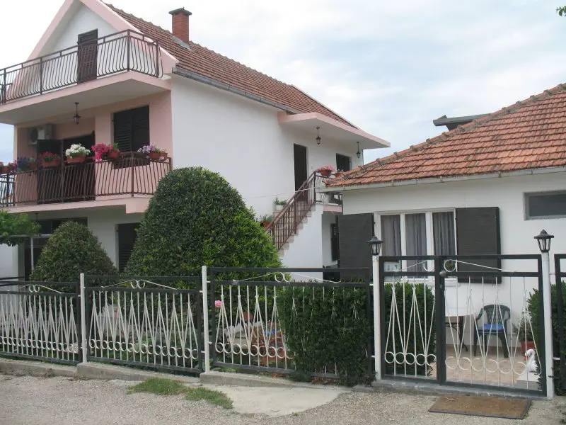 House in Shushan No. 241