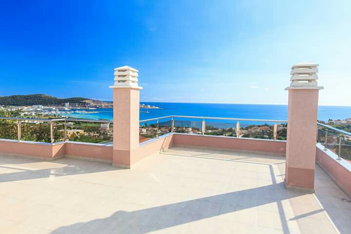 Spacious open terrace with panoramic views of the sea and mountains in a house, Shushan, Montenegro.