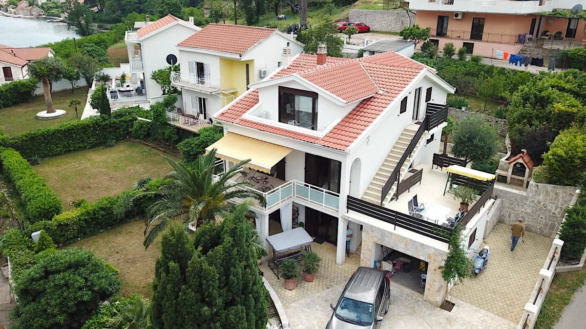 Villa in Prčanj No. 198