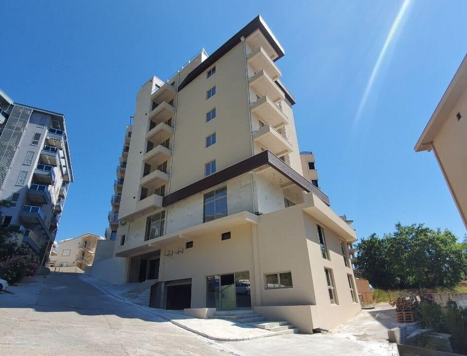 Residential House in Becici No.1247