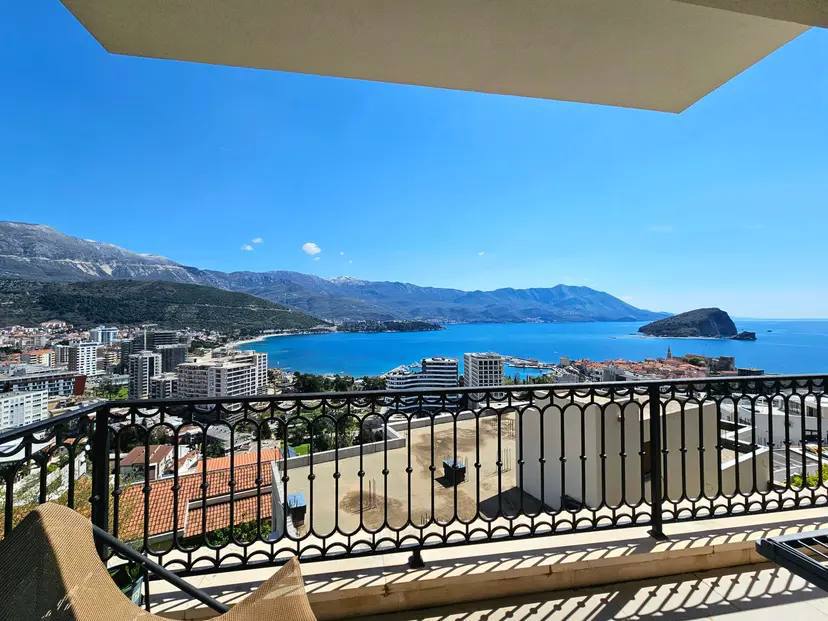 Apartment in Budva No. 2468