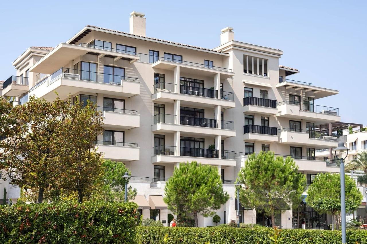 Apartment in Porto Montenegro No. 3022