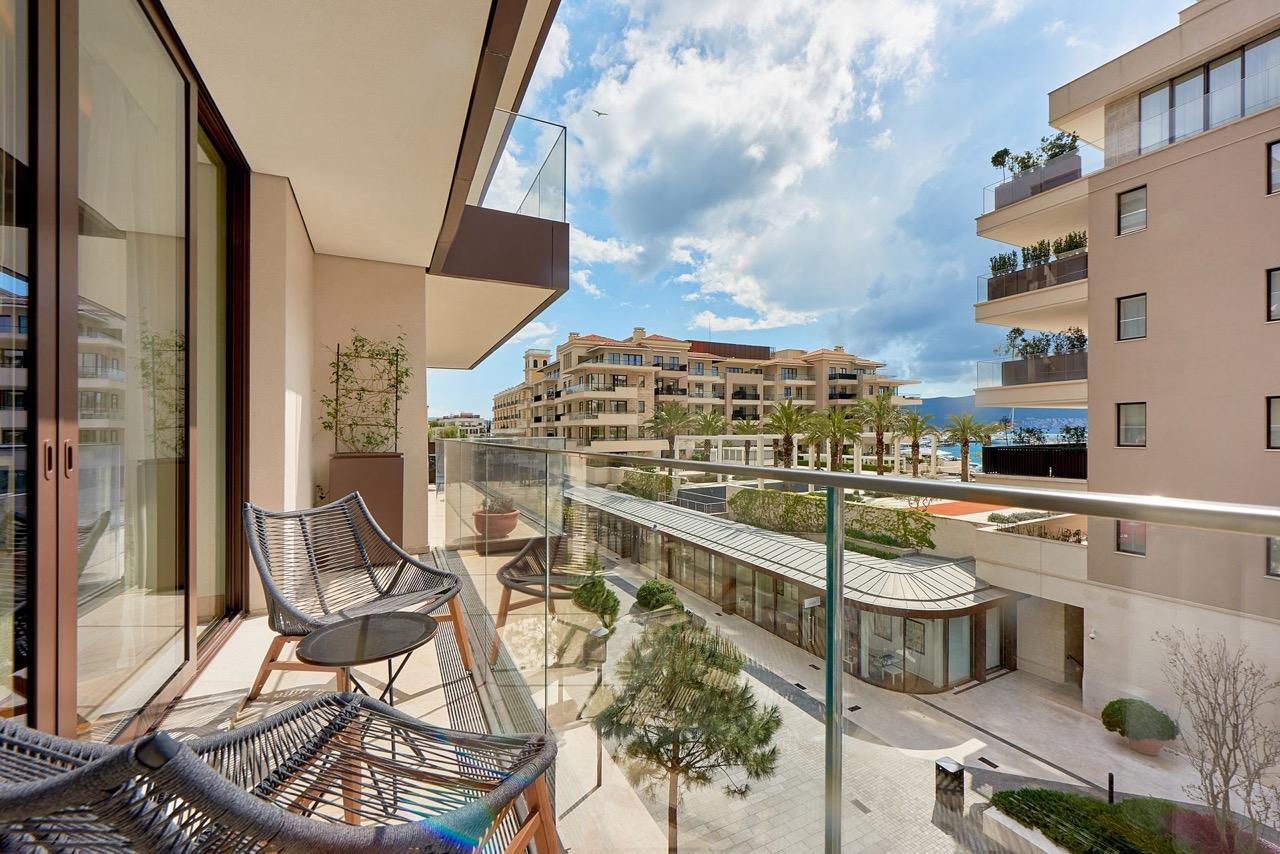 Apartment in Porto Montenegro No. 3024