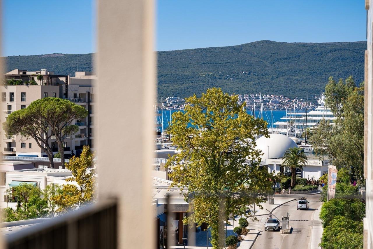 Apartment in Porto Montenegro No. 3035
