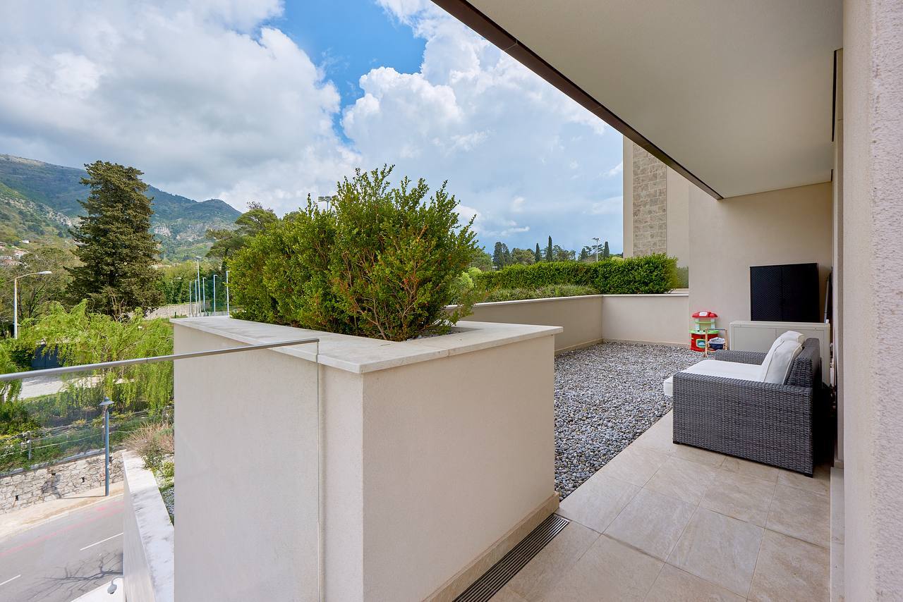 Apartment in Porto Montenegro No. 2540