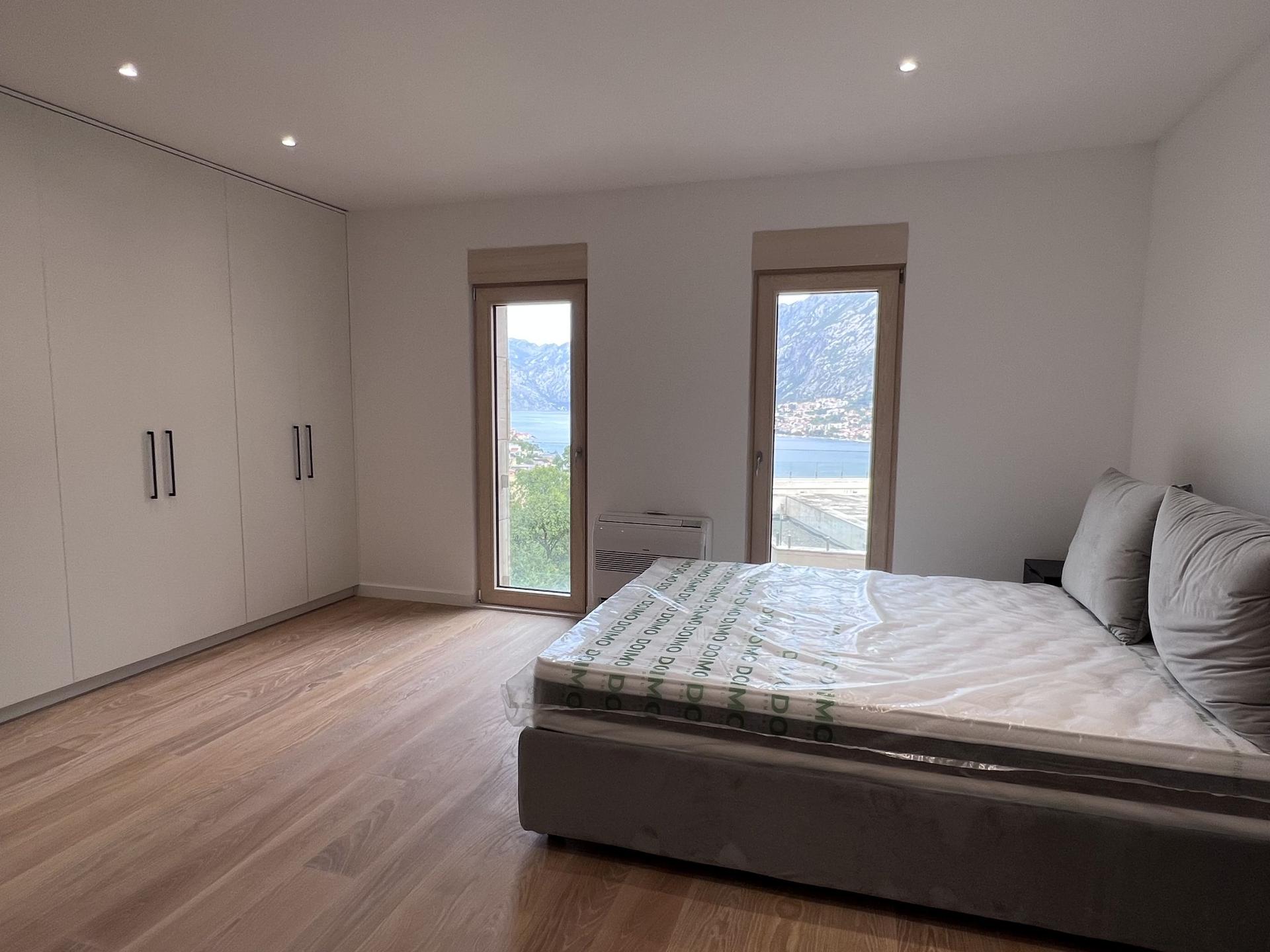 Apartment in Kotor No. 2548