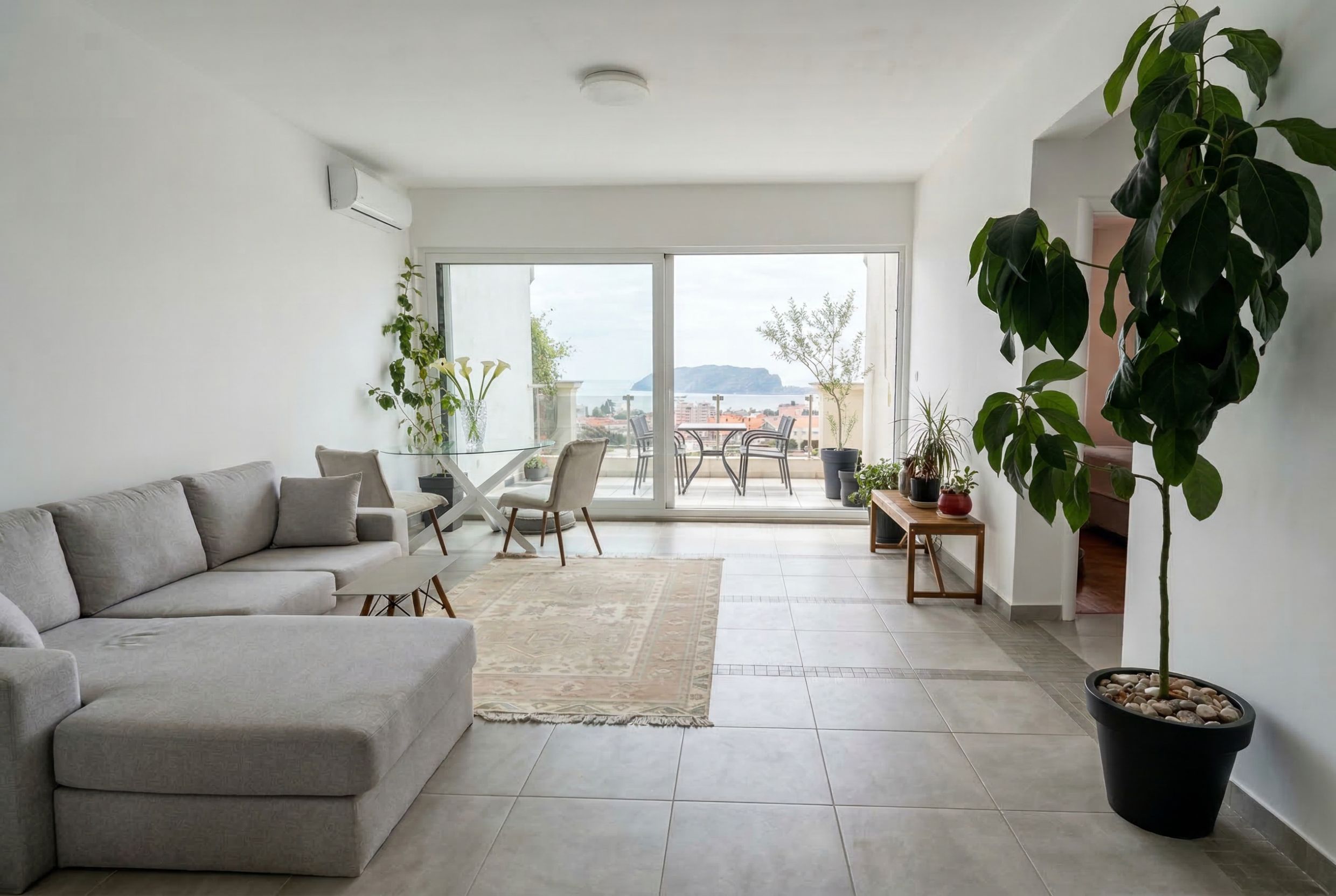 Apartment in Budva No. 2568