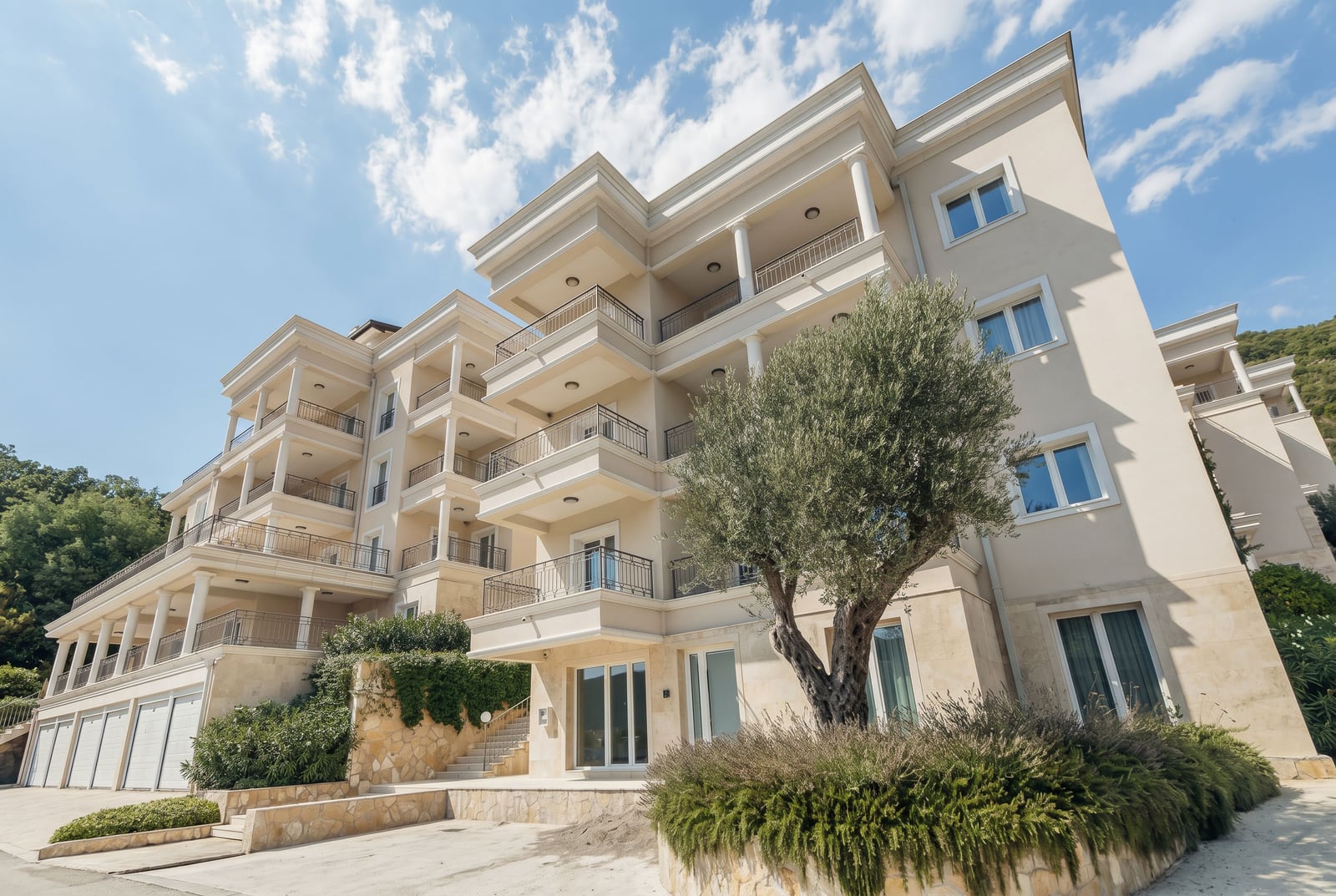 portofino_village_001.jpg