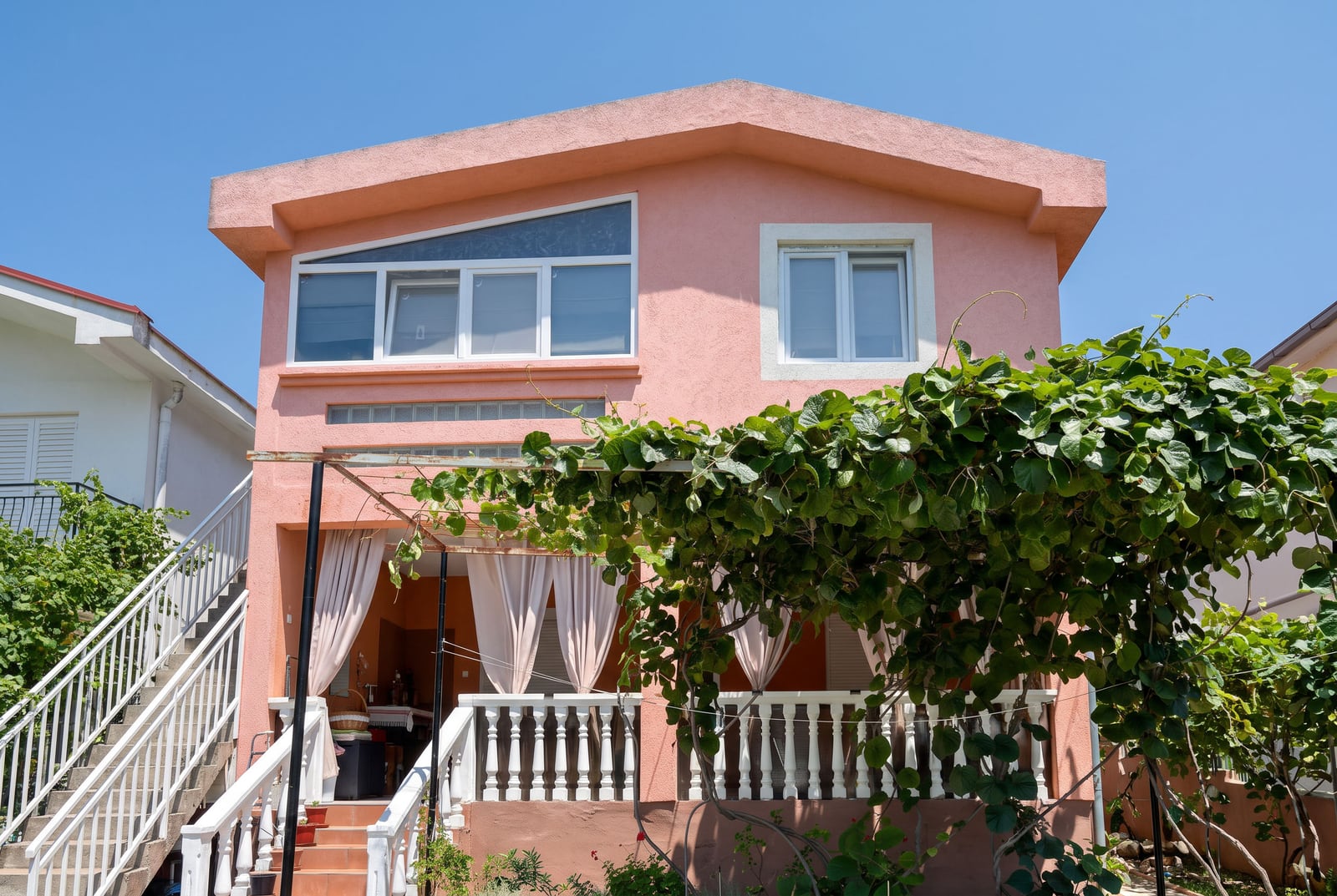 House in Sutomore No. 2879