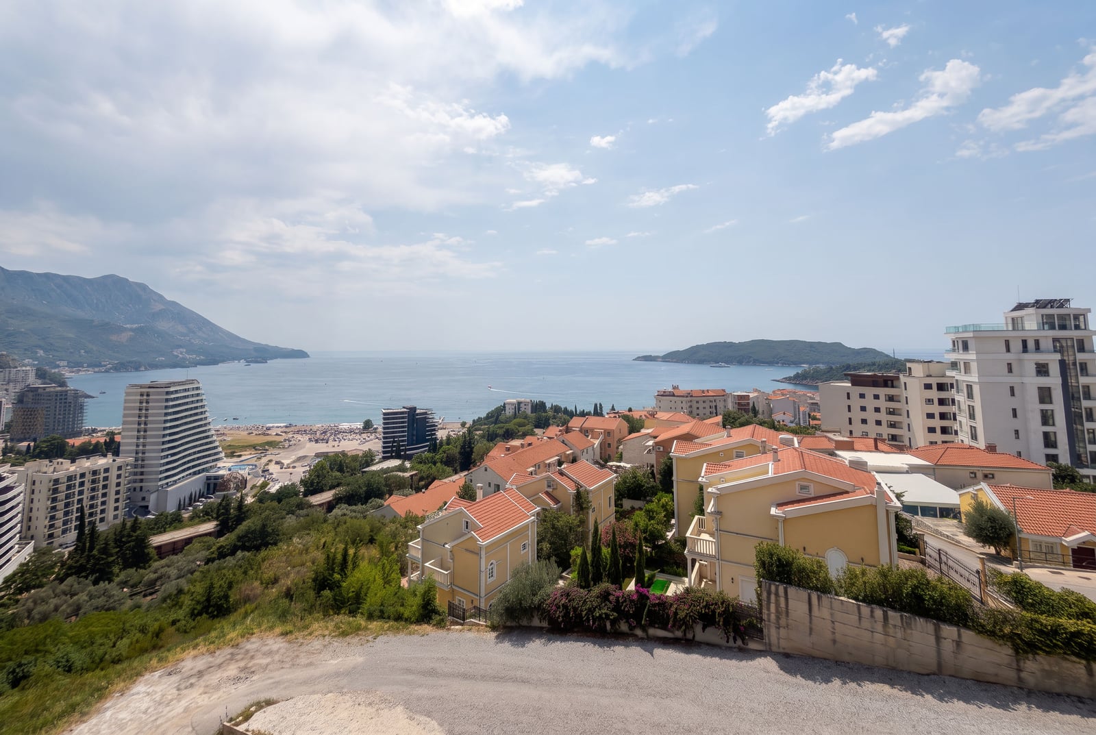 Apartment in Becici #2811