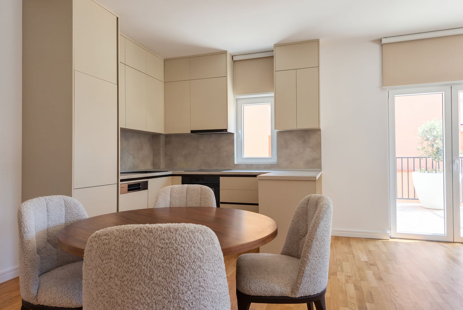 Kitchen — Residential complexes in Sutomore