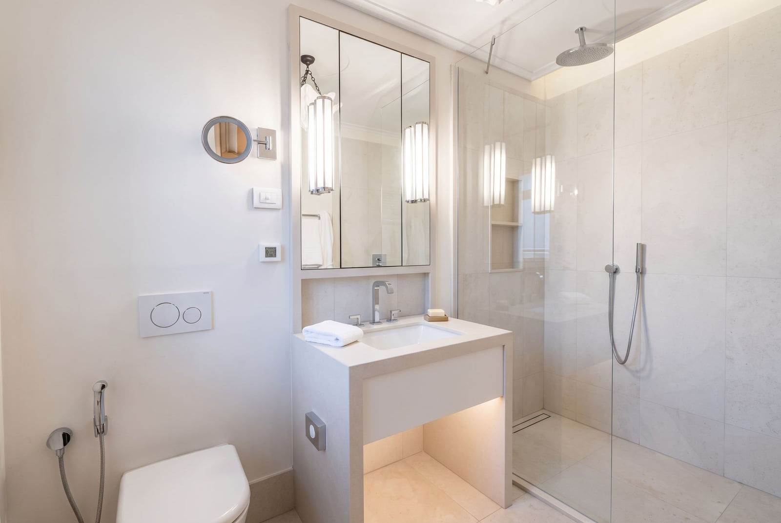 Bathroom — Apartments in Tivat
