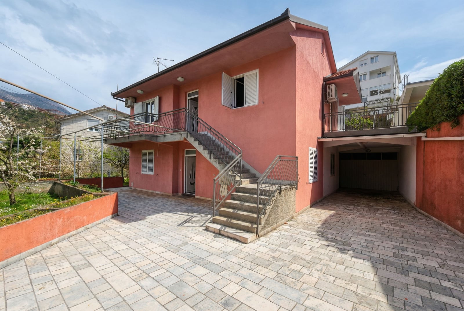 House in Herceg Novi No. 2617