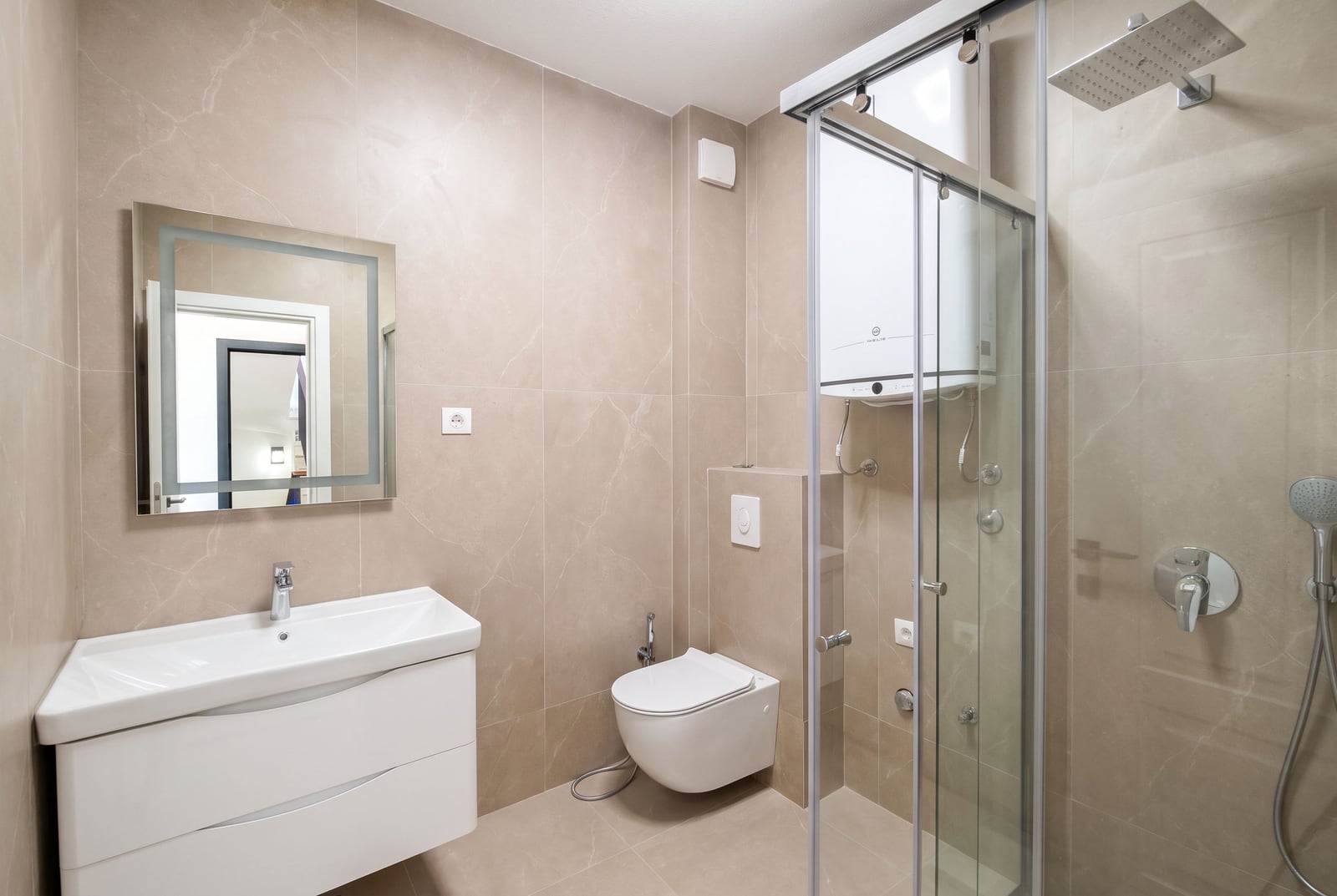 Bathroom — Residential complexes in Sutomore