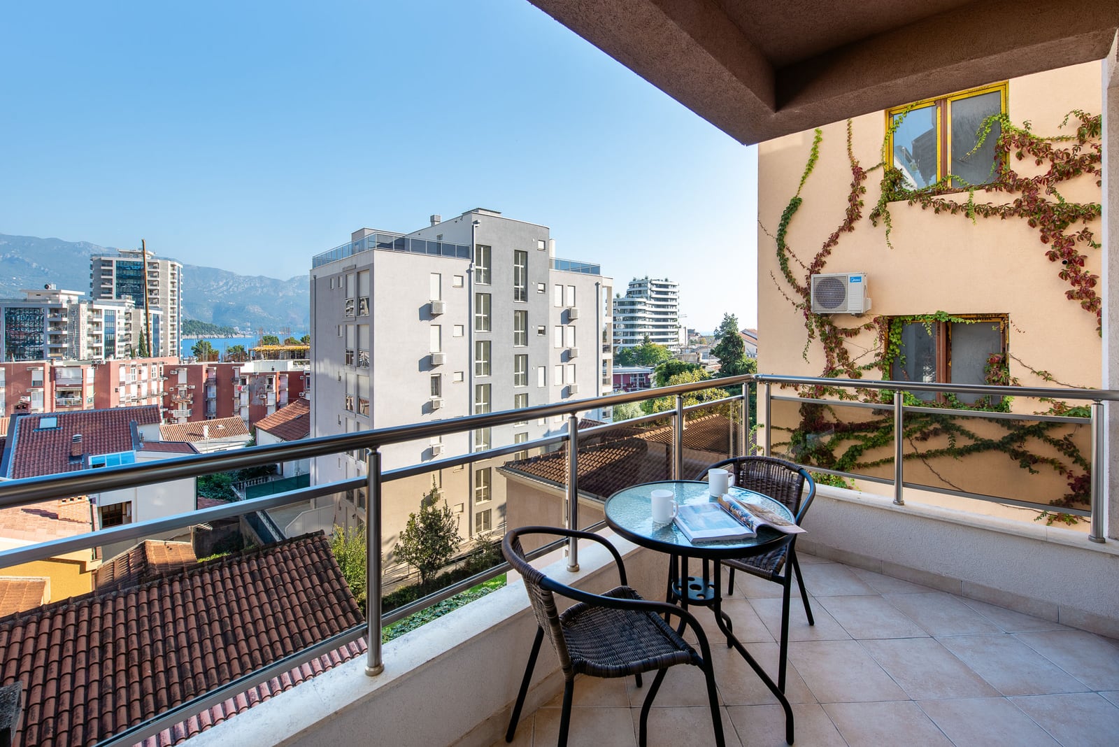 Apartment in Budva No. 2715