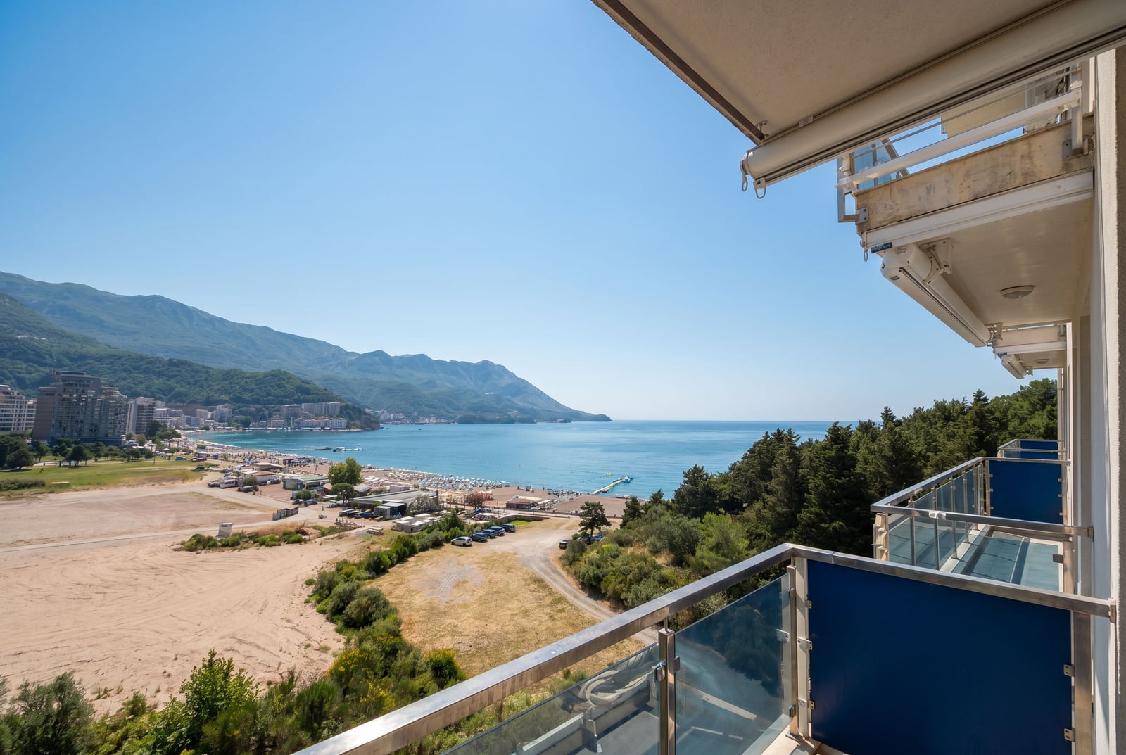 Apartment in Becici #2761