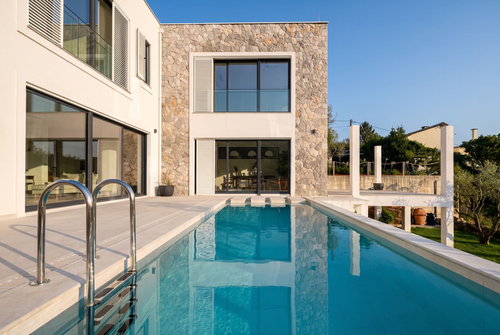 Pool — Villas in Kavač