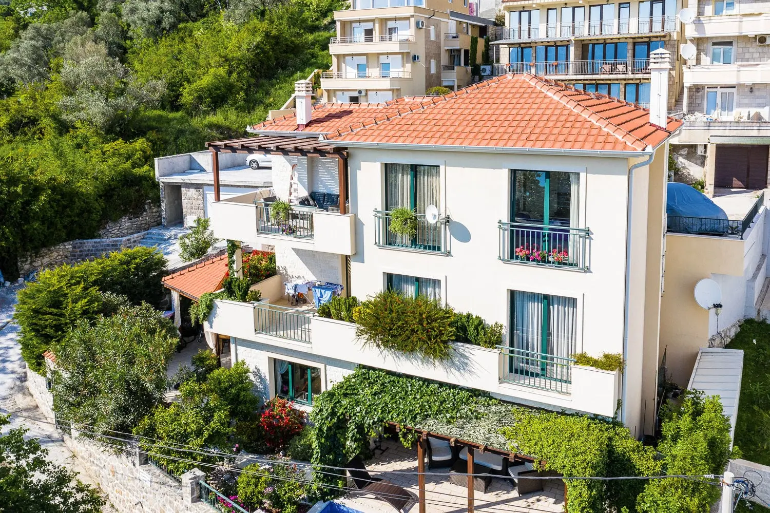 Villa in Tivat No. 2891