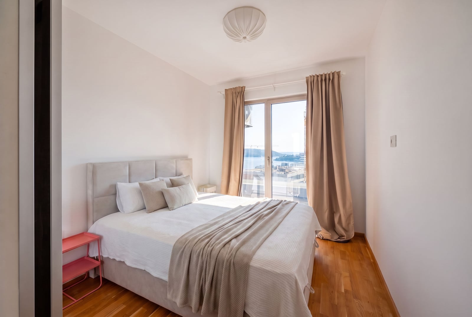 Bedroom — Apartments in Bečići