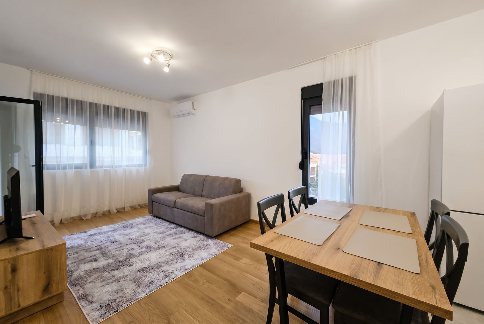 Apartment in Becici #2784