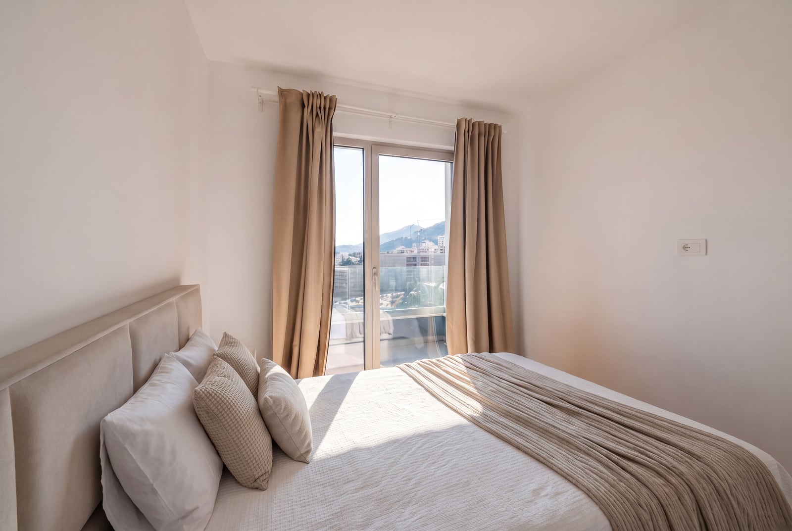 Bedroom — Apartments in Bečići